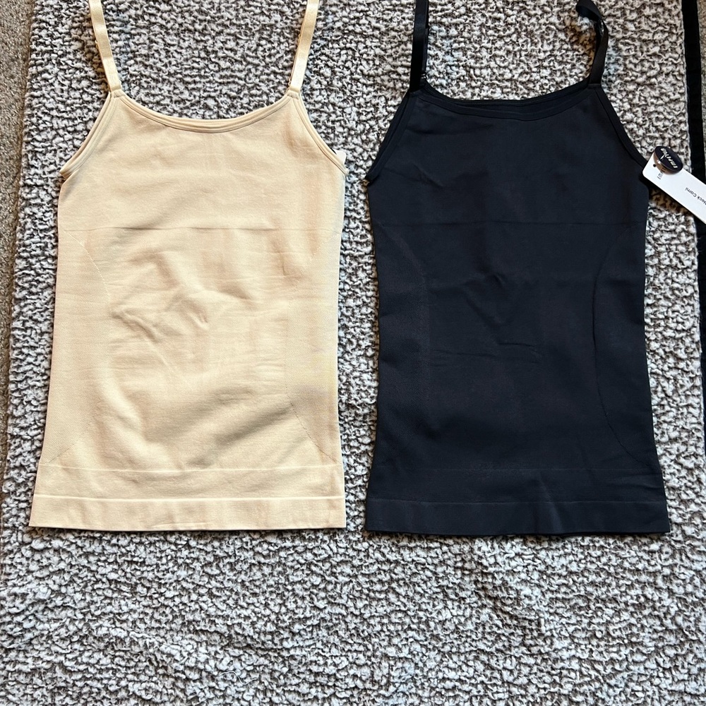 Empetua scoop neck shaper cami